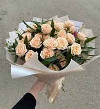 Букет Кремовые розы Латте в Бийске